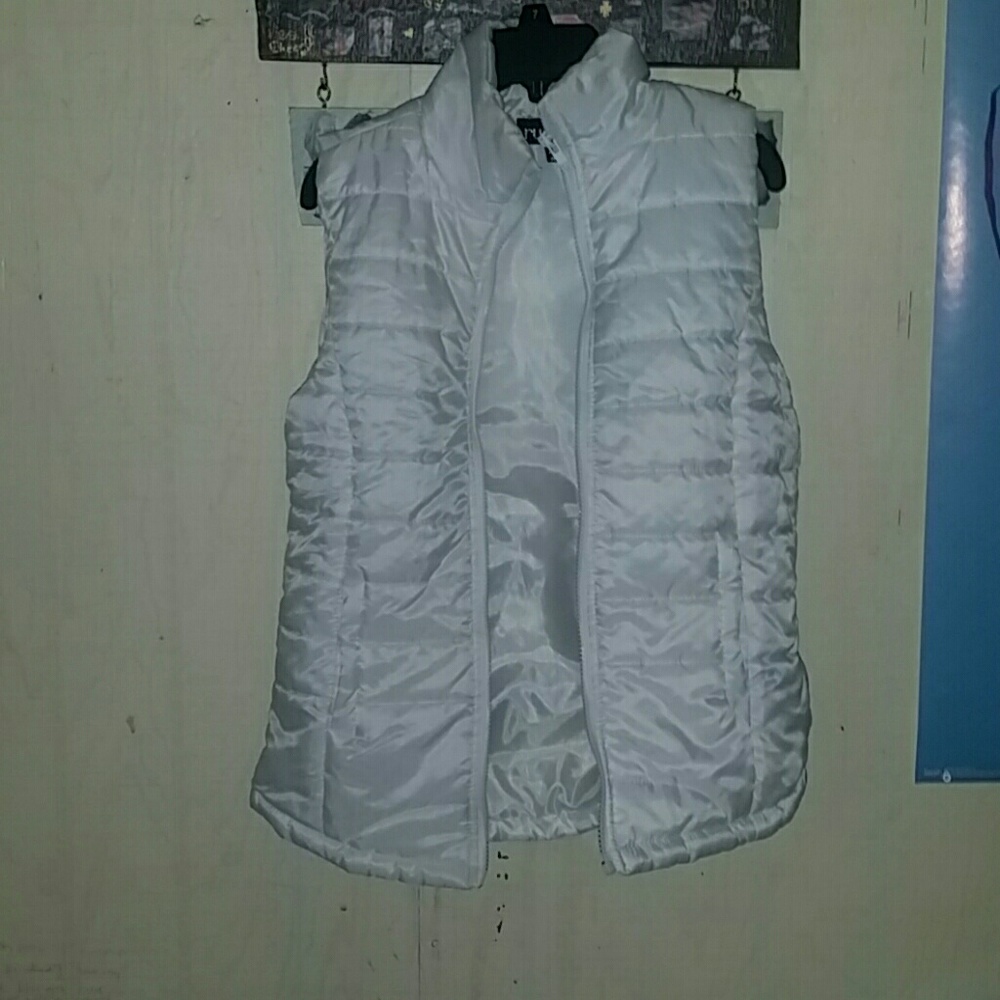 White vest
